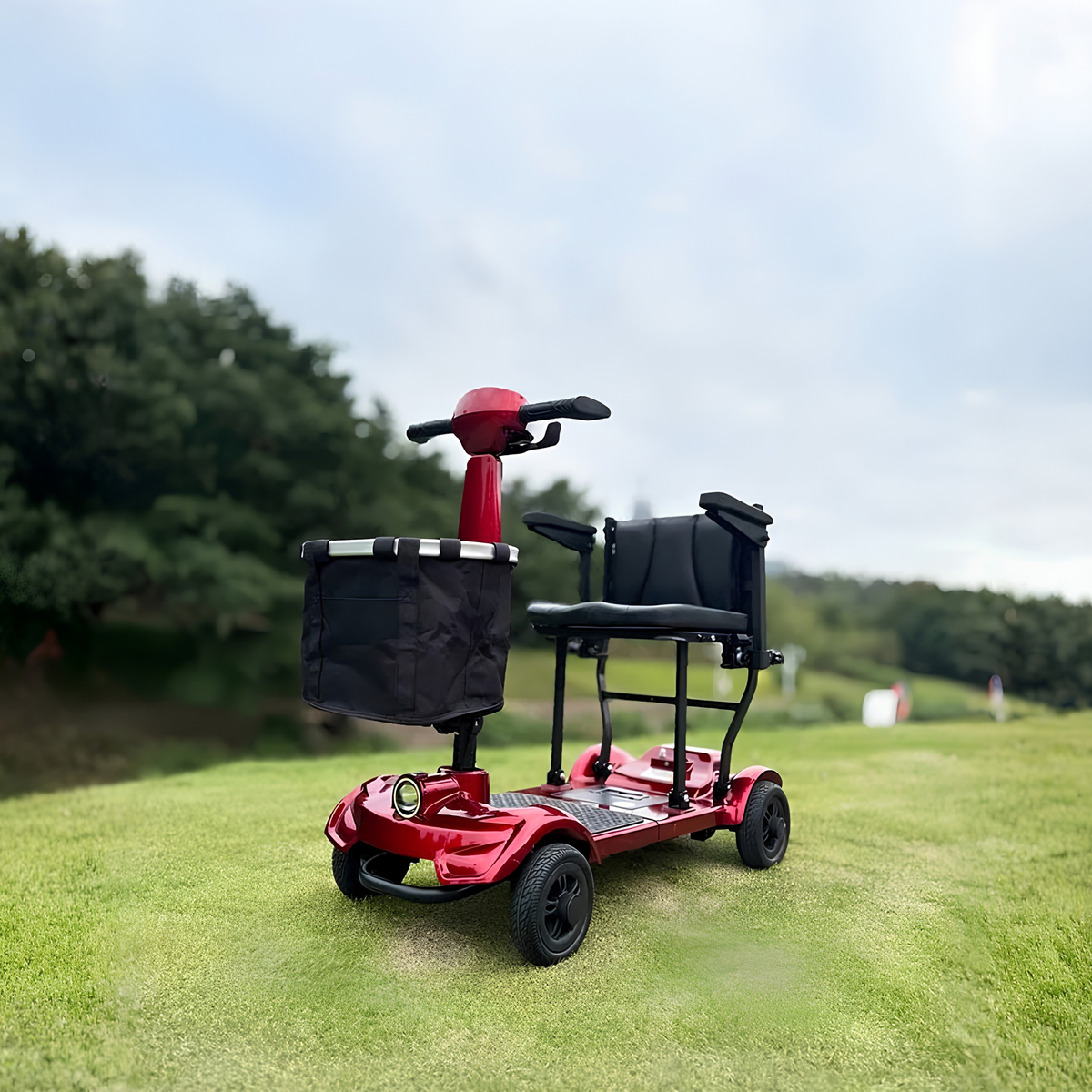 EASWE M10 Elektromobil schräg von vorne in einem Park