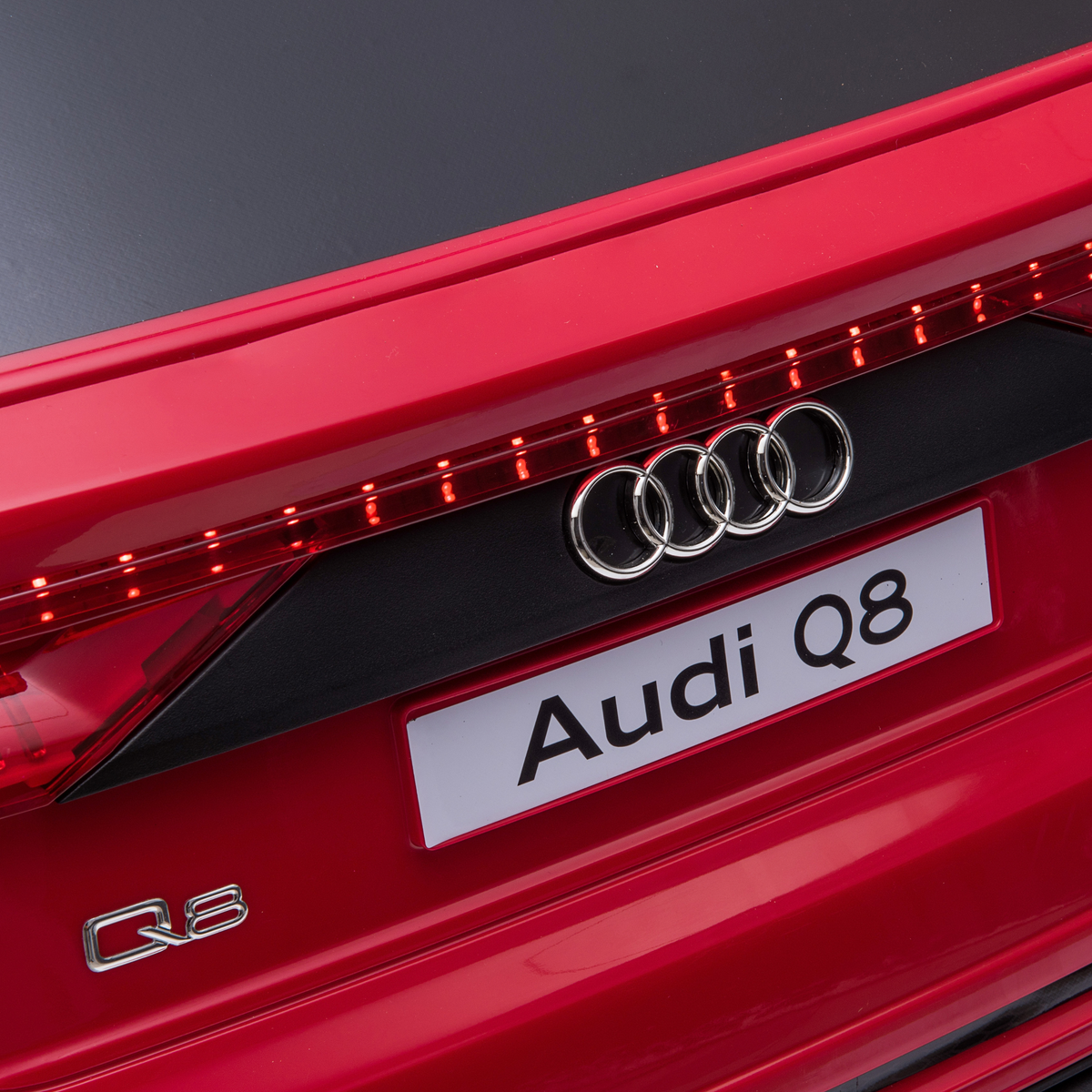 Kinder-Elektroauto Audi Q8 - Wheelyshop