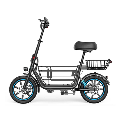 GYROOR C1 Plus von der Seite gesehen mit schwarzem Sattel, Körben vorn und hinten sowie Rädern mit blauem Felgenrand