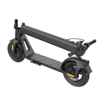 HX D01 E-Scooter zusammengeklappt, schräg von hinten von der anderen Seite