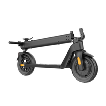 HX D01 E-Scooter zusammengeklappt schräg von vorne
