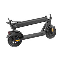 HX D01 E-Scooter zusammengeklappt, schräg von hinten