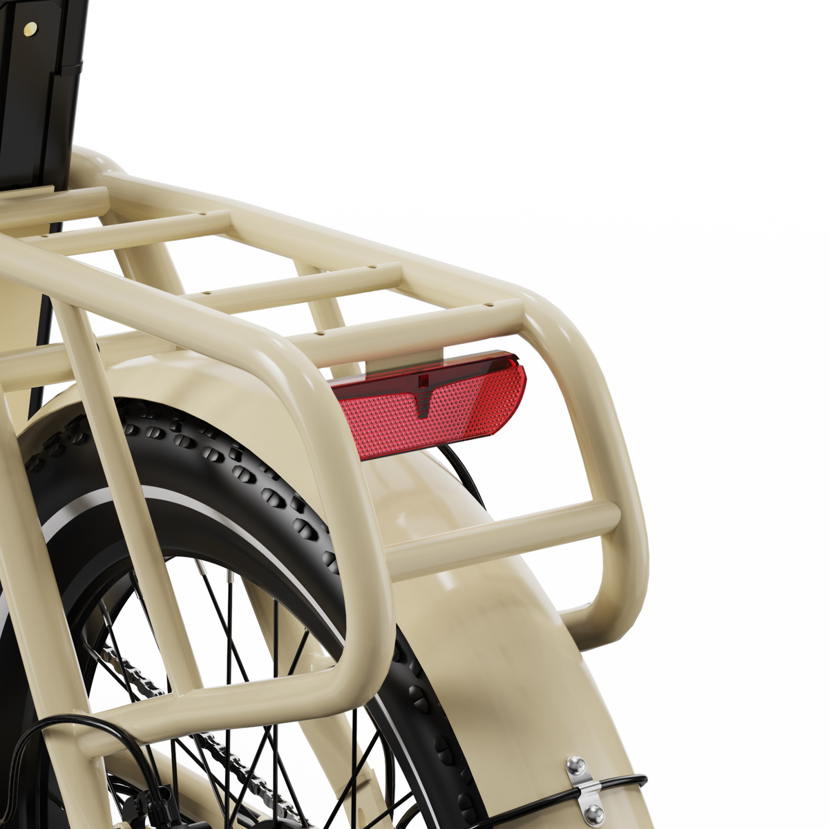 OneSport OT16 Pro, Nahaufnahme des beigen Gepäckträgers mit rotem Rückstrahler und Hinterradschutzblech