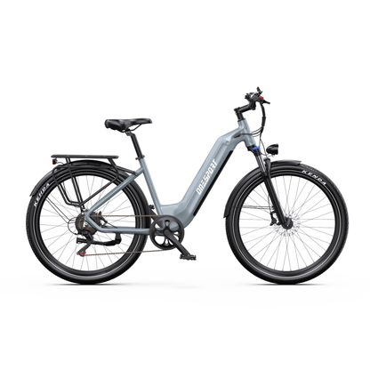OneSport WT05 E-Bike in Seitenansicht mit grauem Rahmen, tiefem Einstieg, Gepäckträger und Schutzblechen über den Rädern