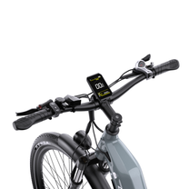 OneSport WT05 von hinten mit Fokus auf Lenker, Display, Griffe und Bedienelemente