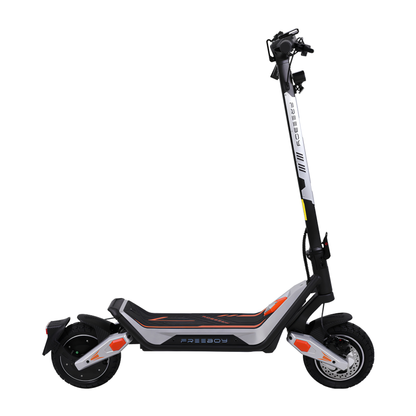 Wheely - J18 E-Scooter von der Seite mit Trittbrett, Lenkstange und zwei Rädern