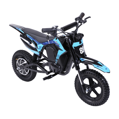 Wheely - Y3 Elektro-Motorrad in Schwarz und Blau, schräg von vorne links gesehen, mit Sattel, Lenker und Geländereifen