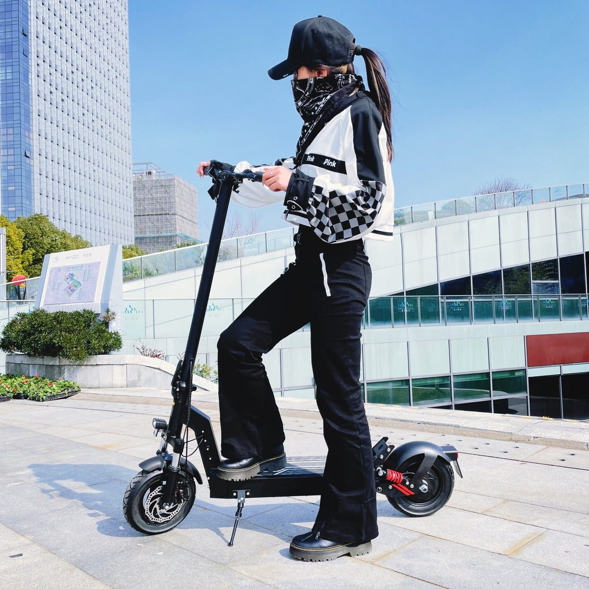 DriveTron DT08 (48V 13Ah) - E-Scooter - Wheelyshop