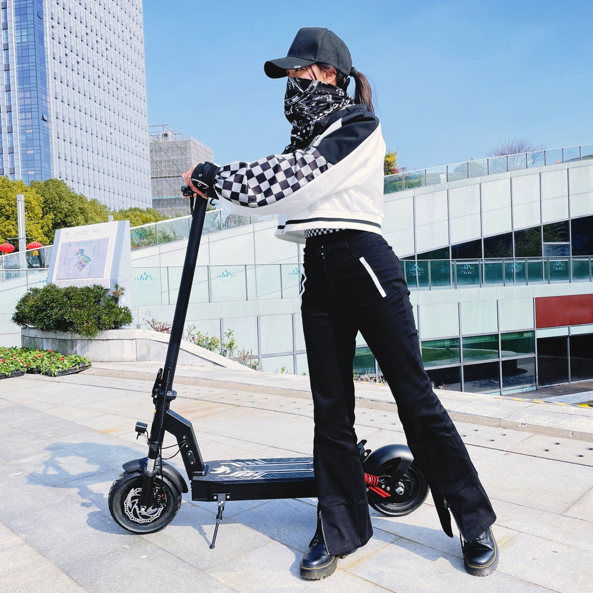 DriveTron DT08 (48V 13Ah) - E-Scooter - Wheelyshop