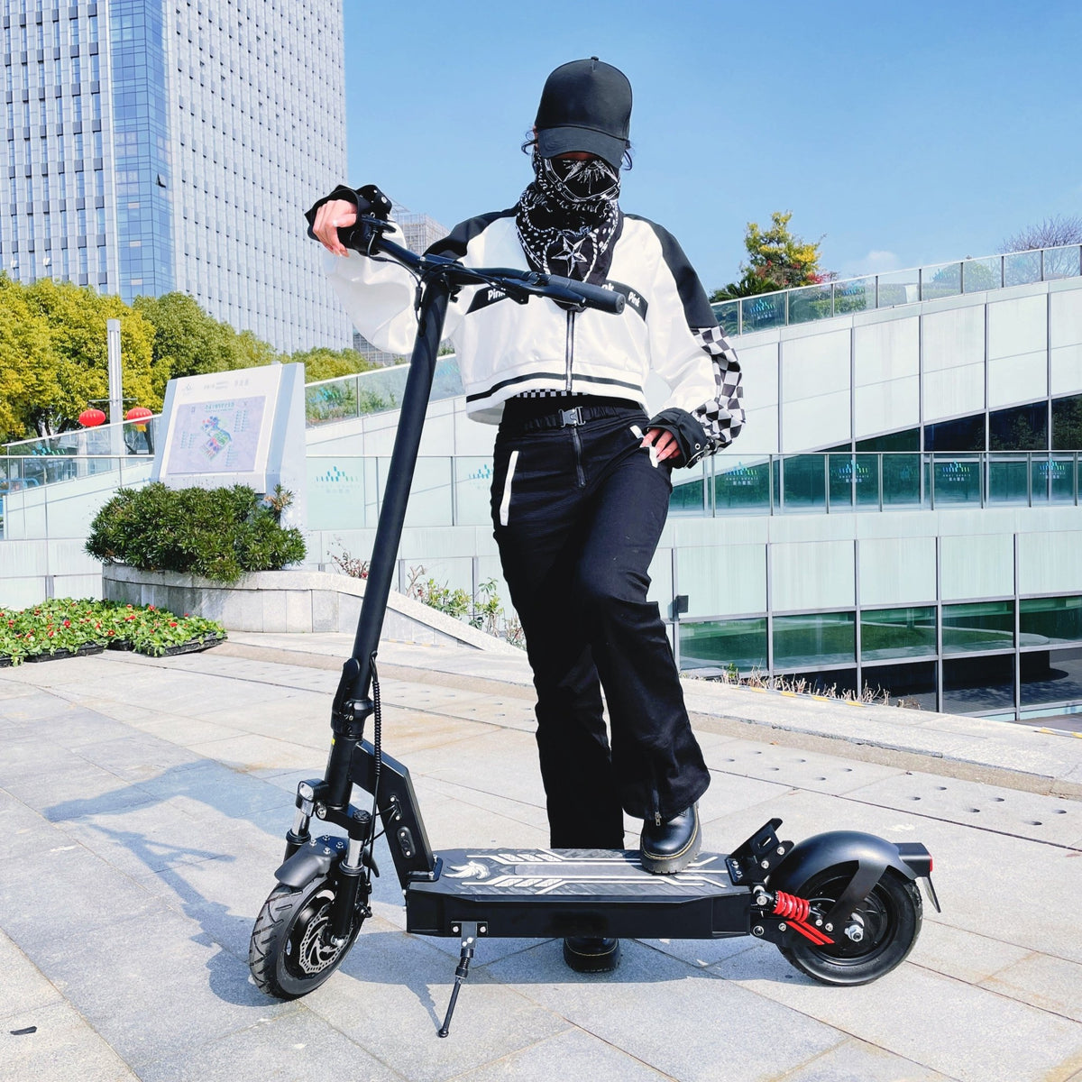 DriveTron DT08 (48V 13Ah) - E-Scooter - Wheelyshop