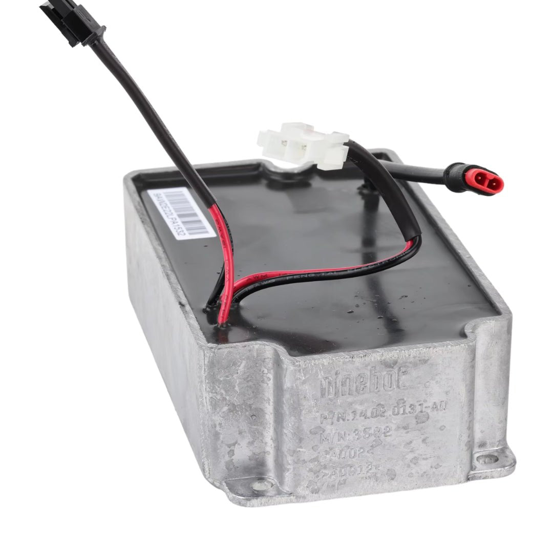 Eingebautes Ladegerät Ninebot G2 - Ersatzteil - Wheelyshop