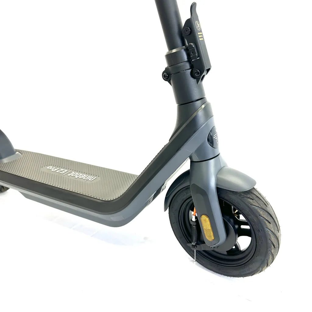 NINEBOT E2 PRO BY SEGWAY - E-Scooter - Wheelyshop