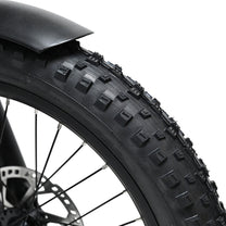 Nahaufnahme des Reifens des OneSport OT01