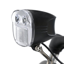 Frontscheinwerfer am OneSport OT01 in Nahaufnahme