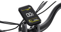 Nahaufnahme des Displays am OneSport OT05 Pro in Weiß
