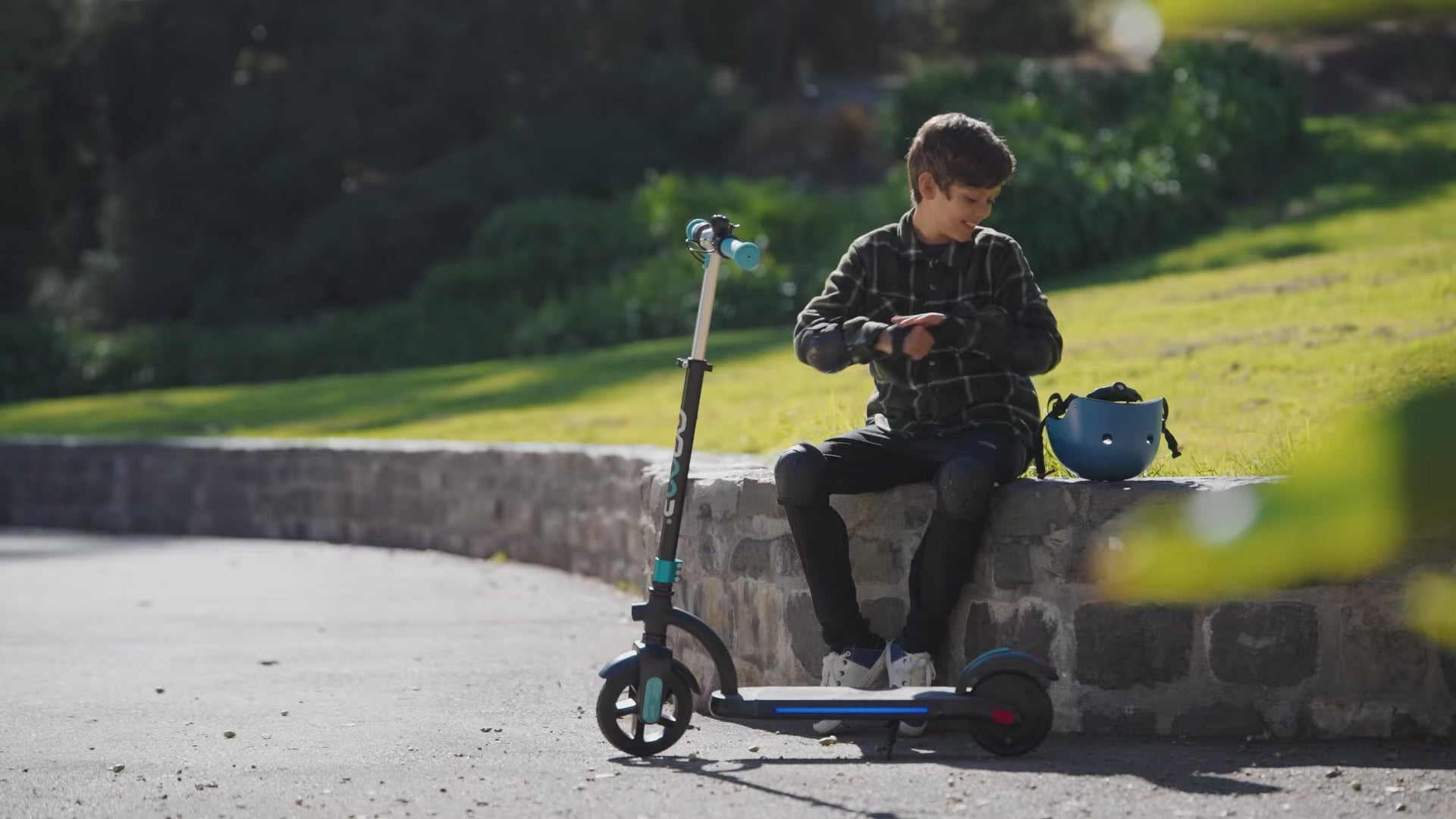 H40 Electric Scooter For Kids and Teens Ages 8-14