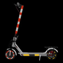 Reflektierendes Sicherheitsband leuchtet im Dunkeln am E-Scooter
