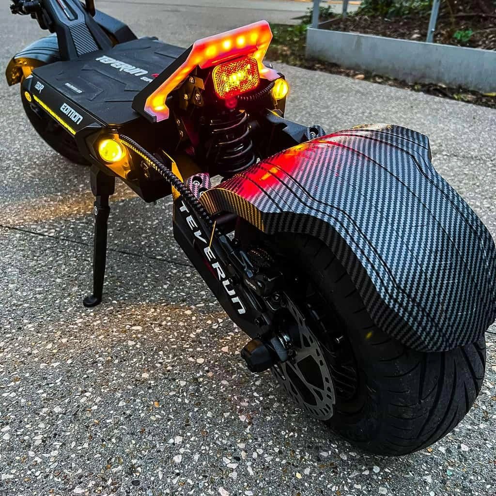 TEVERUN FIGHTER SUPREME 7260R V4 - E-Scooter - Wheelyshop