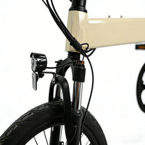 Frontscheinwerfer am YANGOR H19 in Beige
