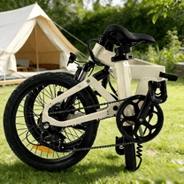 YANGOR H19 faltbares E-Bike zusammengeklappt in Beige auf einer Wiese